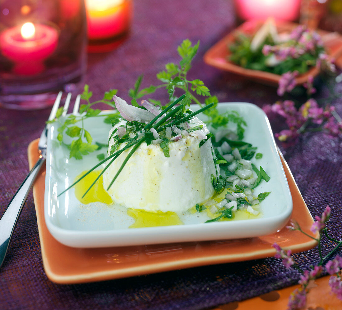 Faisselle with fresh herbs and shallots