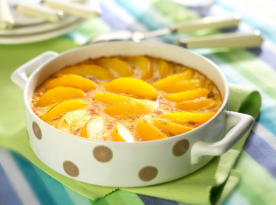 Pfirsich-Clafoutis mit Sirup