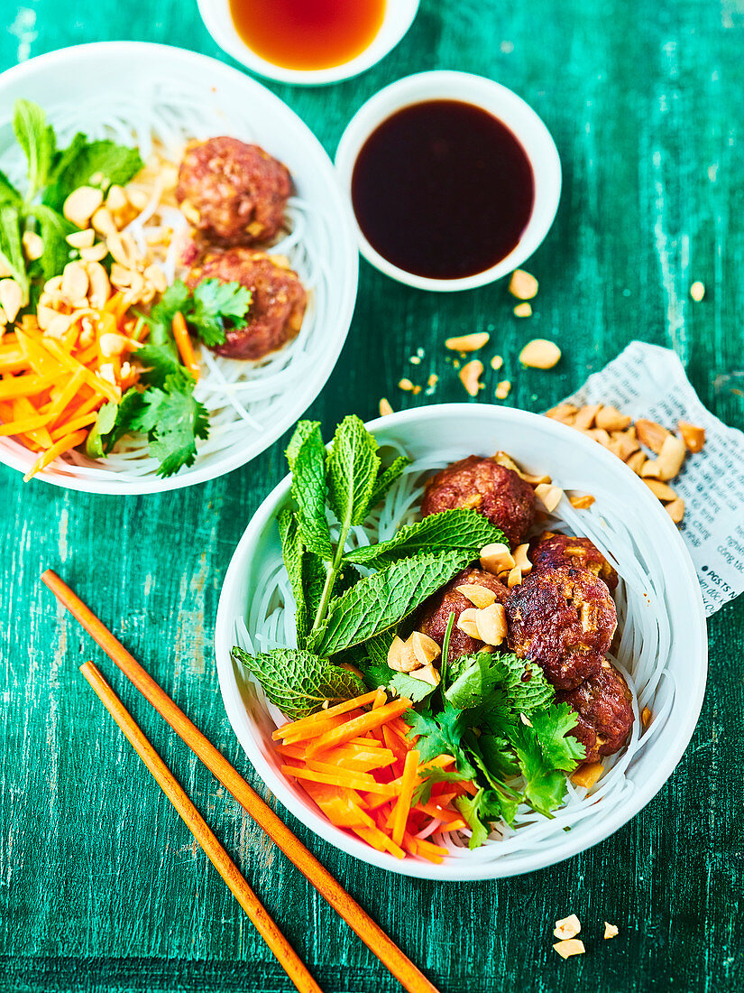 Vietnamese rice vermicelli salad with ground pork meatballs