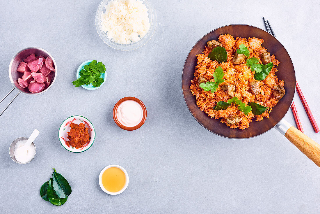Panang-Curry mit Rindfleisch im Wok