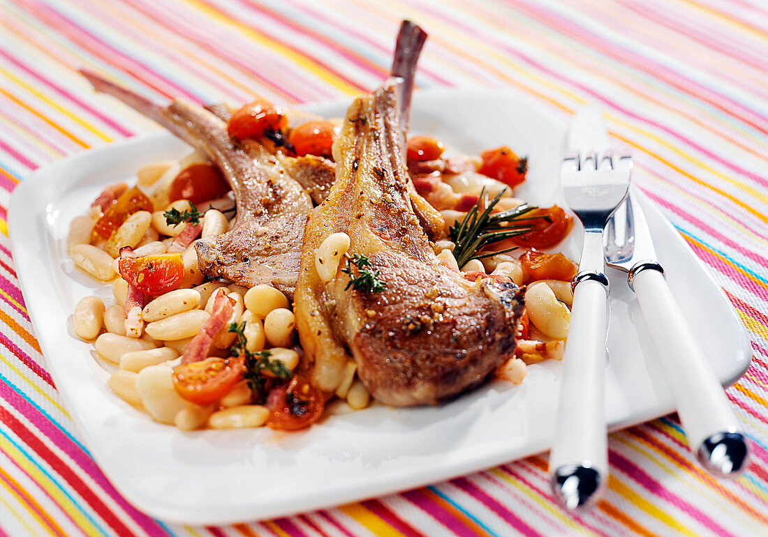 Lamb chops with white haricot beans