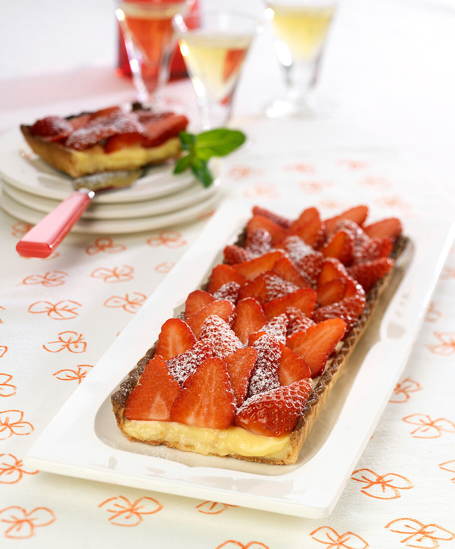 Rectangular strawberry tart