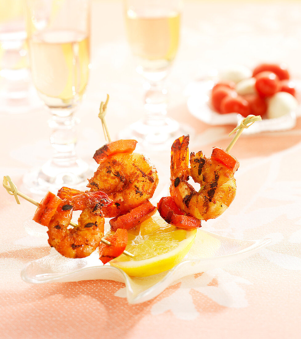 Curried shrimp and red pepper mini brochettes