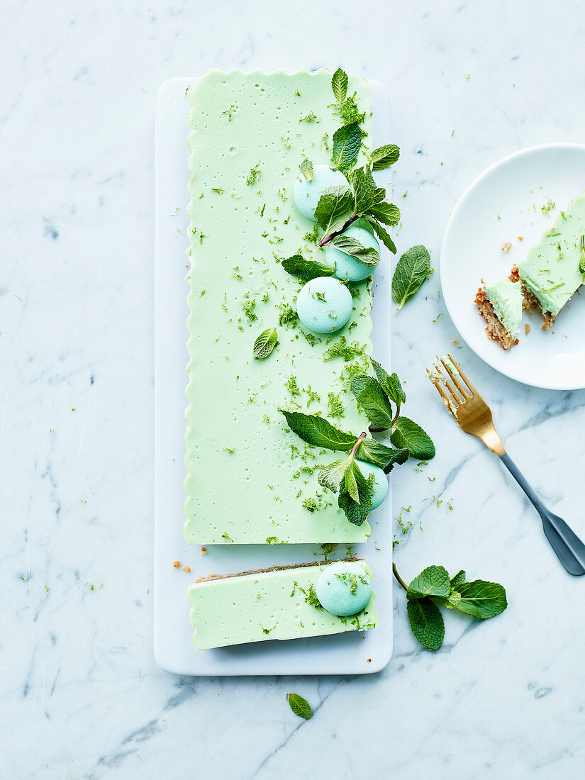 Rectangular mint and lime cheesecakes