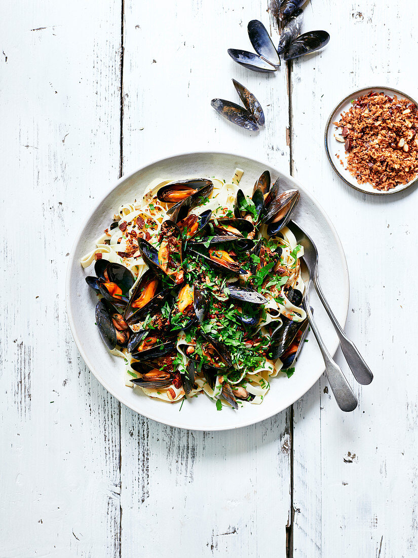 Tagliatelles with mussels,hazelnuts and fried garlic