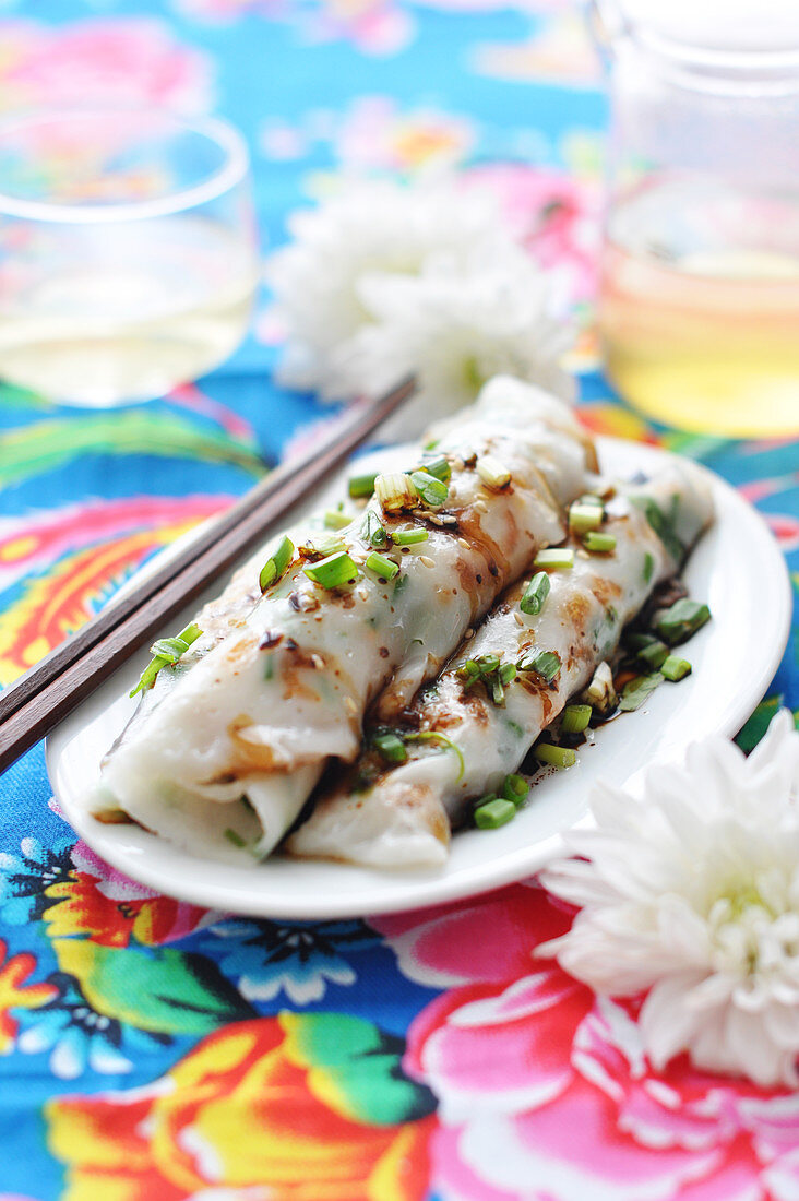 Chinese rolled rice crêpes