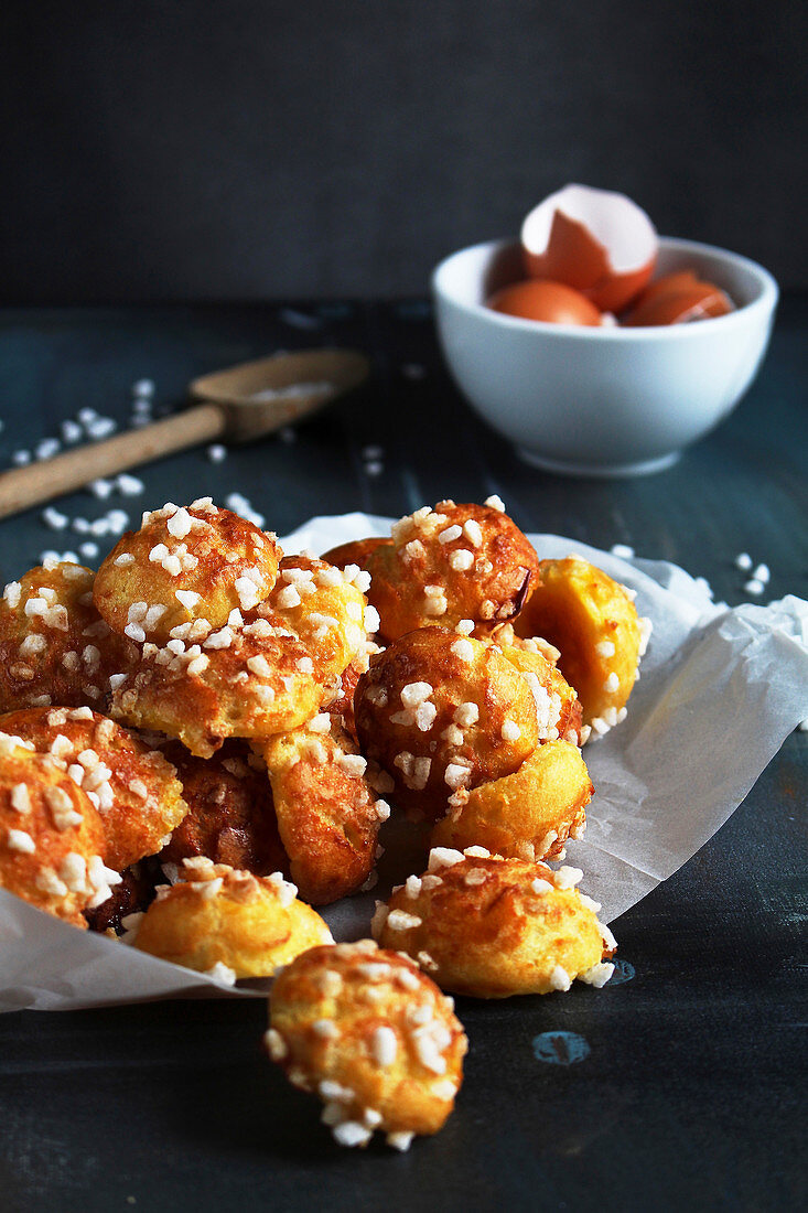 Chouquettes (Windbeutel mit Hagelzucker, Frankreich)