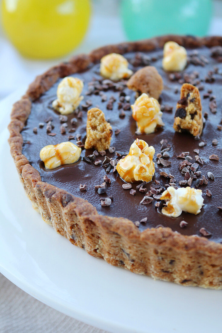 Chocolate And Popcorn Cookie Pie