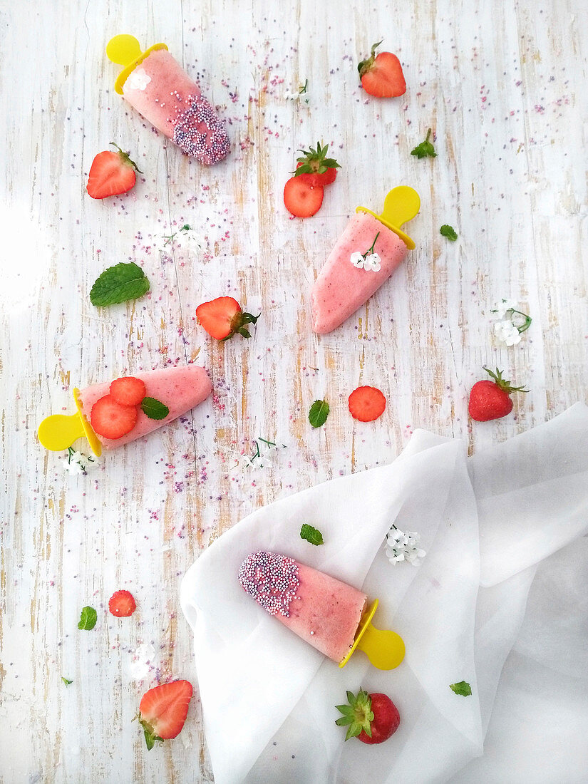 Strawberry-milk ice cream pops