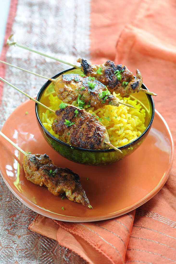 Biryani (indisches Reisgericht) mit Ente und Kurkumareis