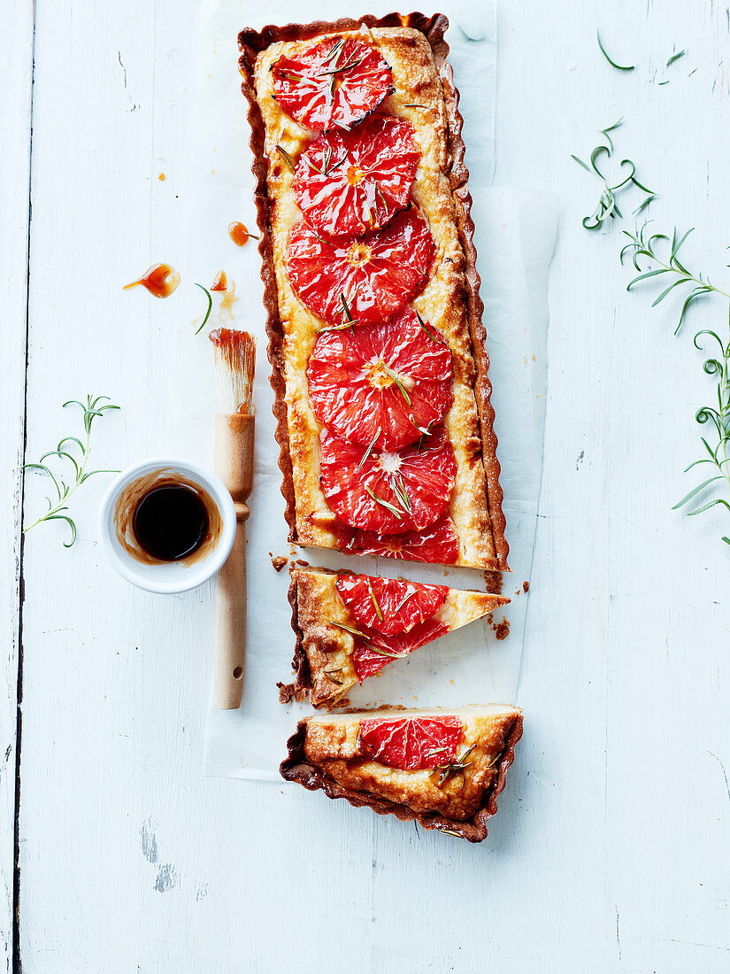 Pink grapefruit and rosemary caramel tart