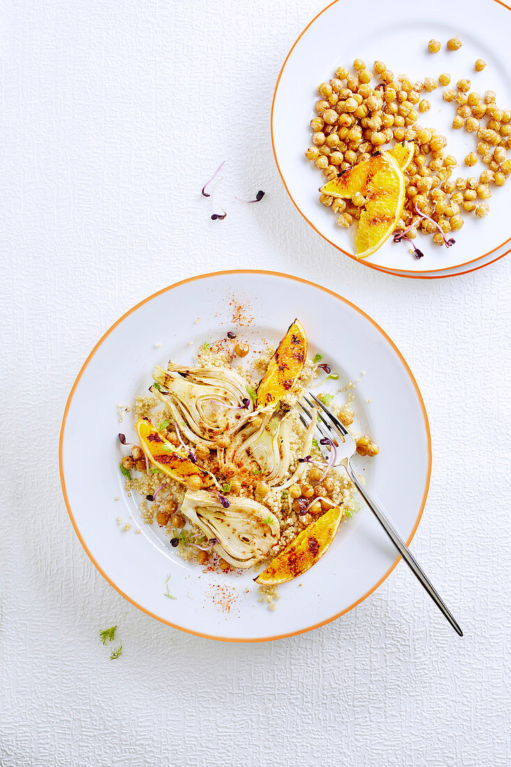 Quinoa salad with chickpeas, fennel and roasted orange