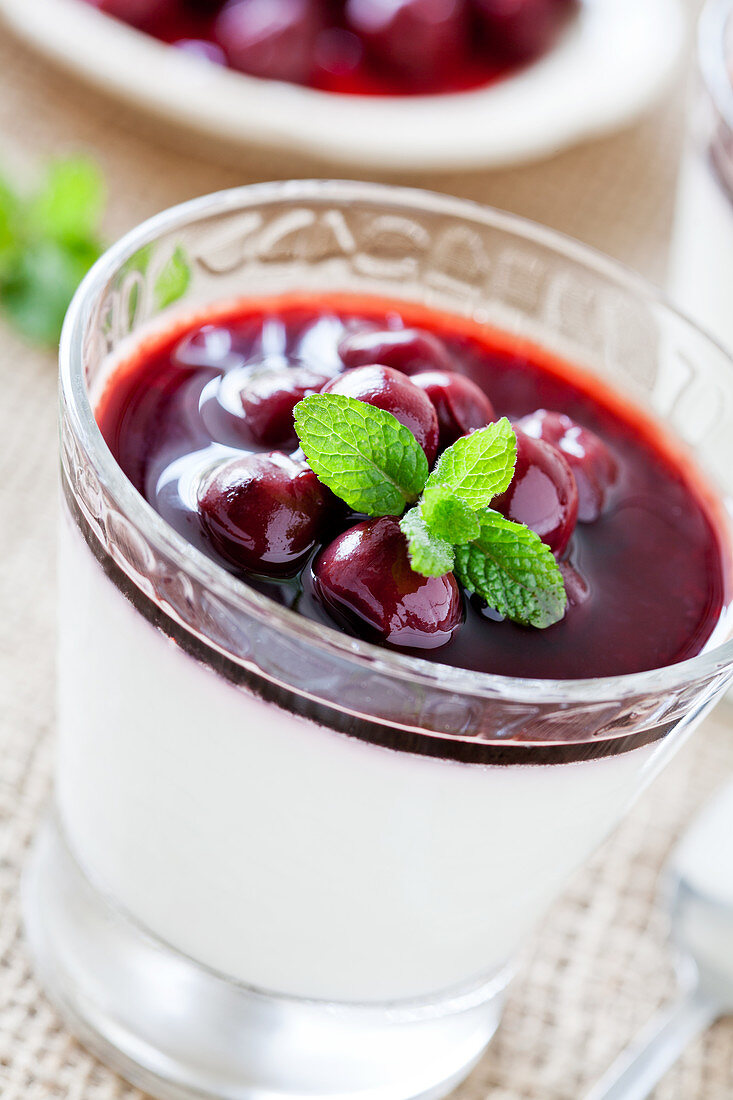 Panna Cotta With Cherries