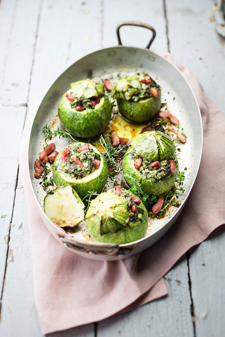 Courgette stuffed with ricotta and bacon