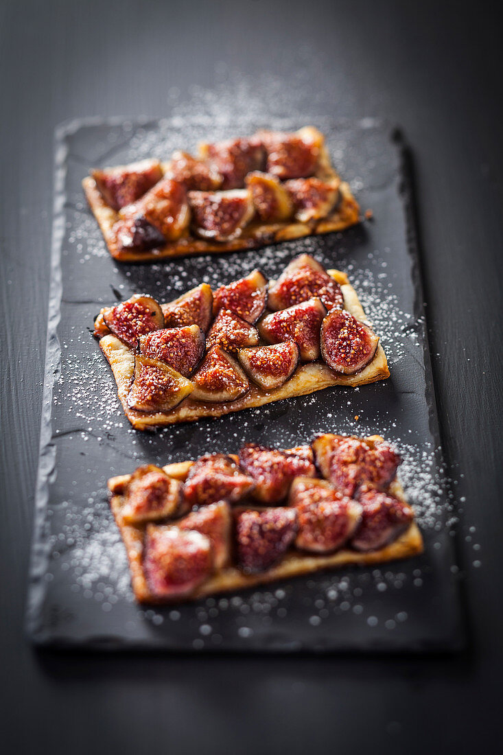 Roasted fig thin tartlets
