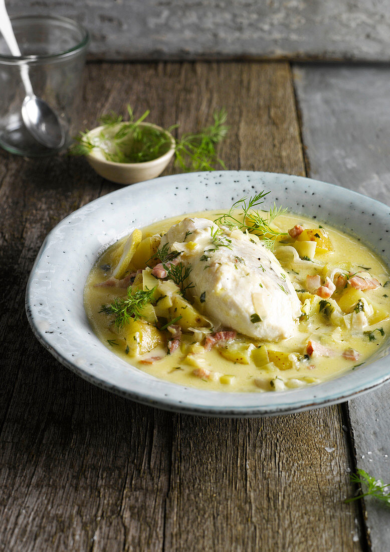 Stew with fish, bacon and potatoes