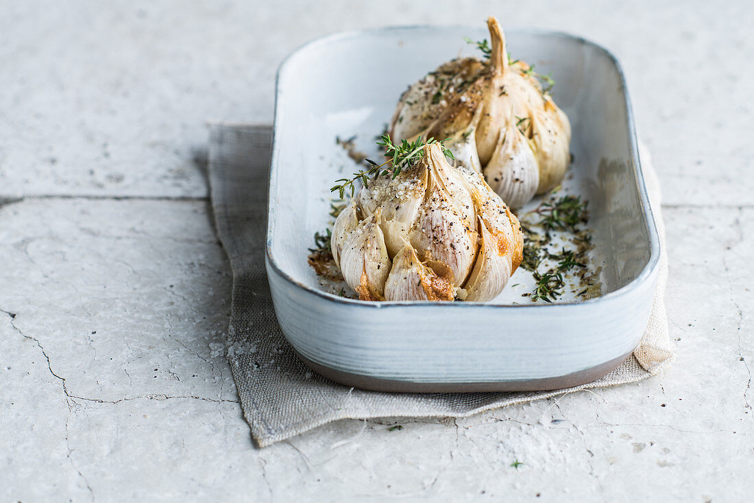 Oven baked garlic with herbs