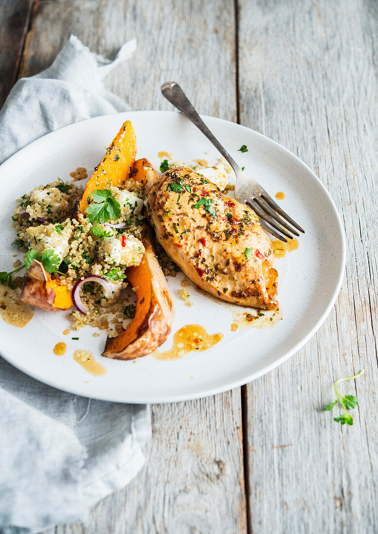 Hähnchenfilet mit Feta und Butternusskürbis