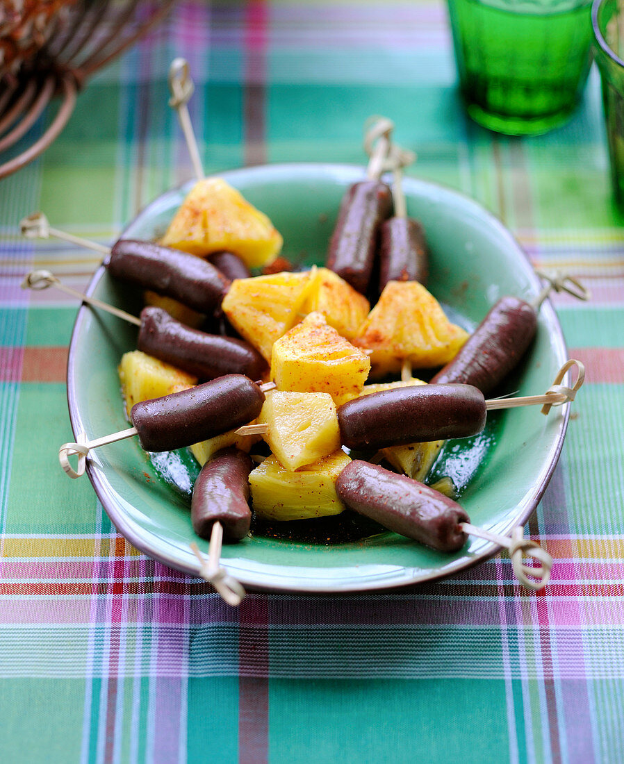 Creole blood sausages with pineapple