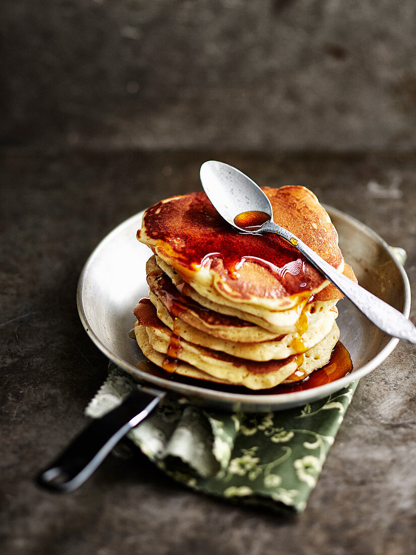 Pancakes with maple syrup