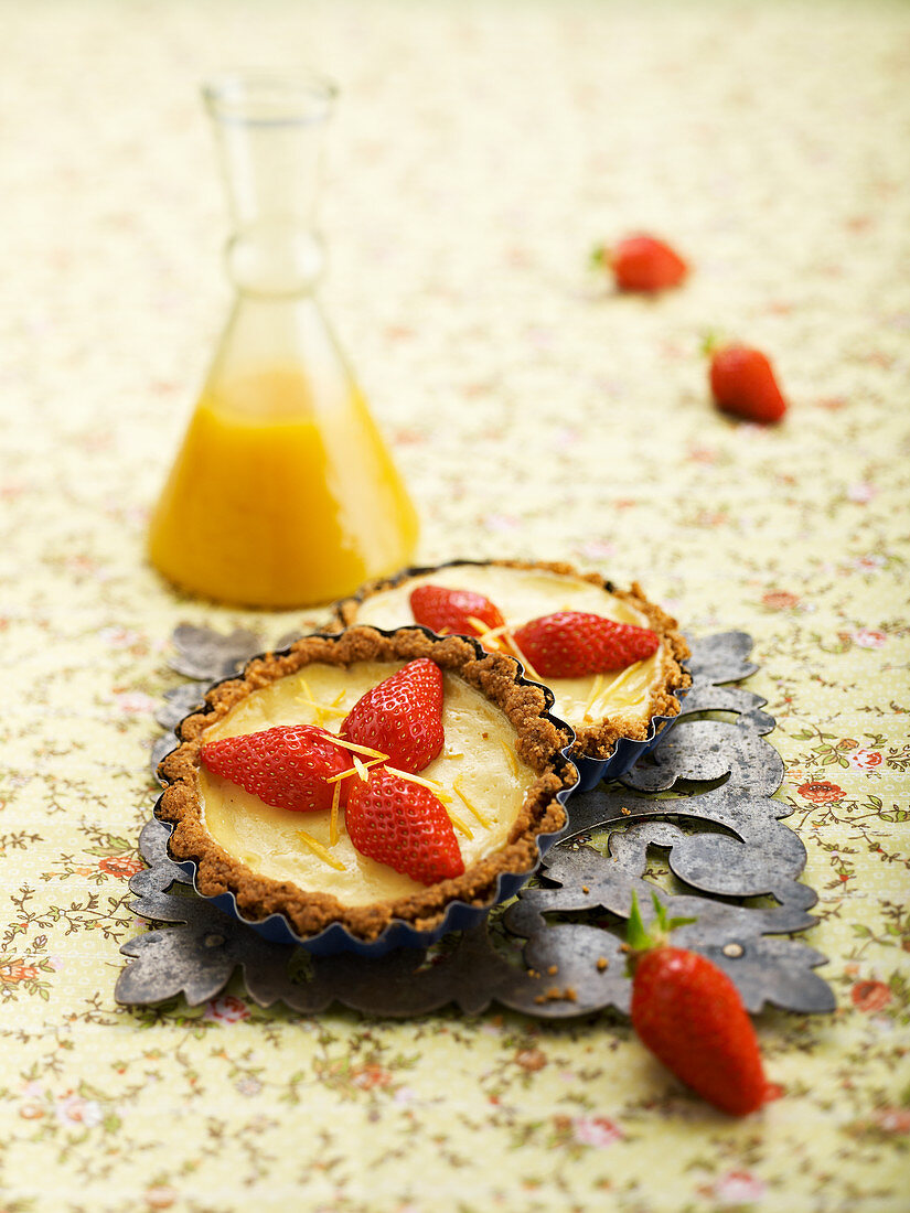 Käsetörtchen mit Erdbeeren