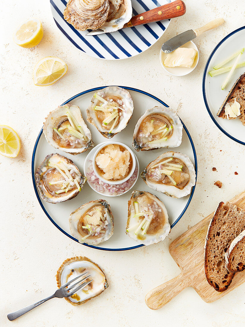 Oysters grilled with lemon and shallots
