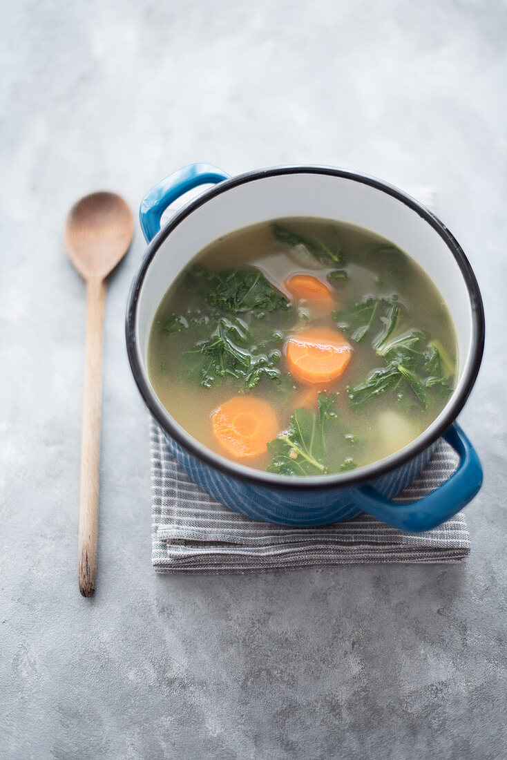 Kale soup with carrots
