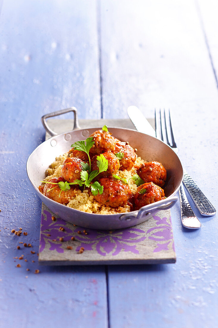 Braised pork meatballs with spices