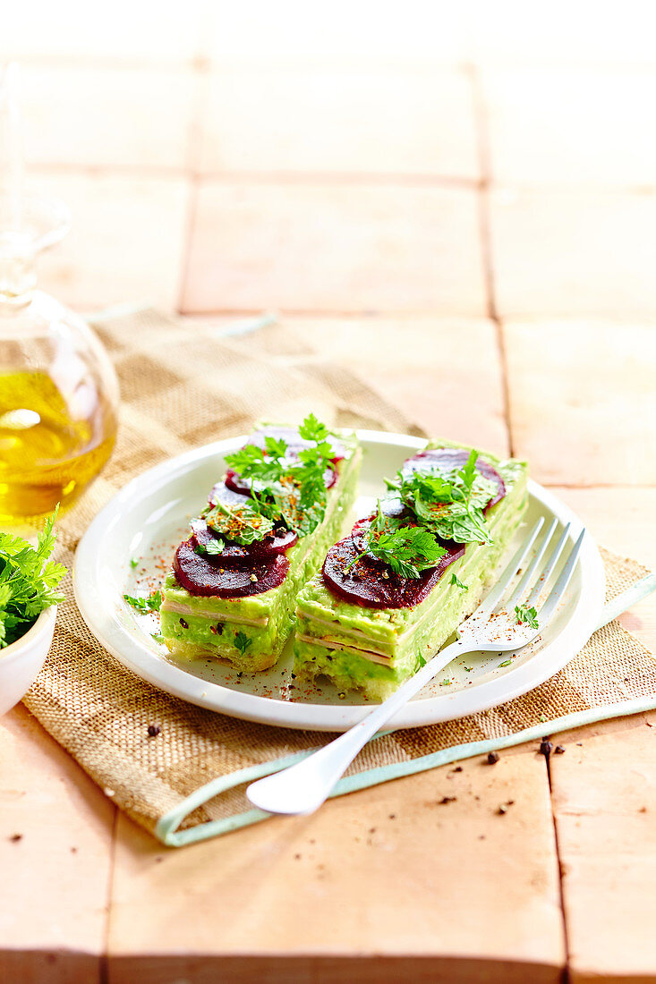 Mille-feuille of avocado, cabbage and beetroot