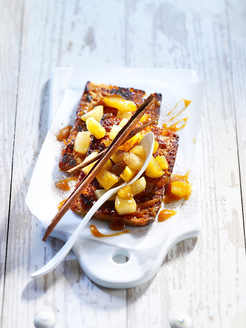 French gingerbread toasts with pear and toffee sauce