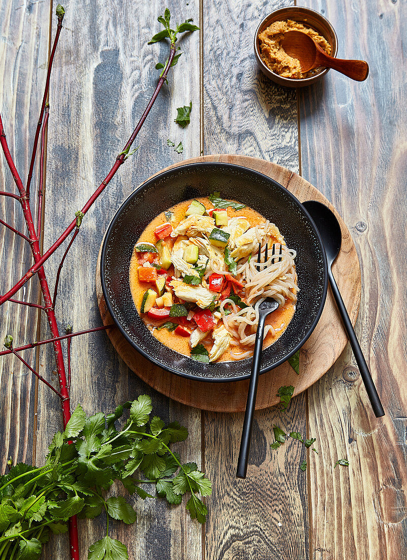 Chicken curry with noodles and vegetables