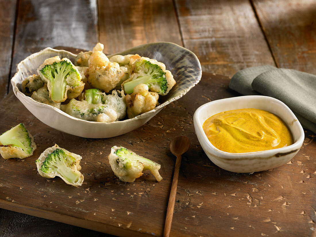 Broccoli tempura with curry sauce