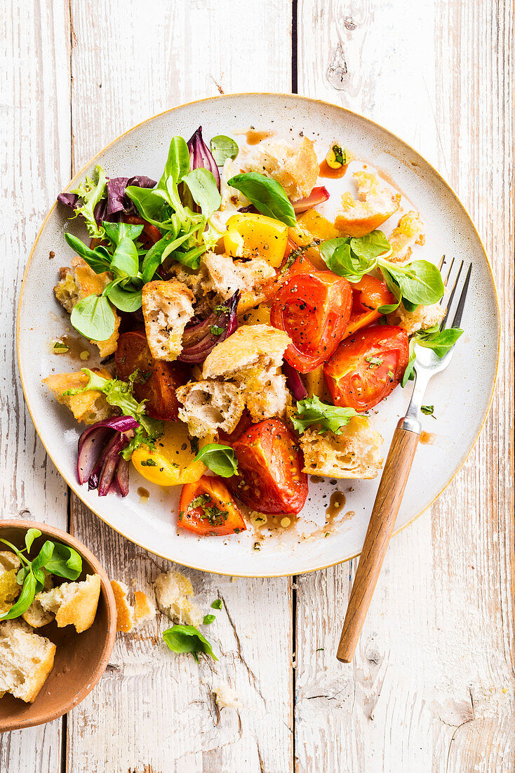 Panzanella (bread salad, Italy)