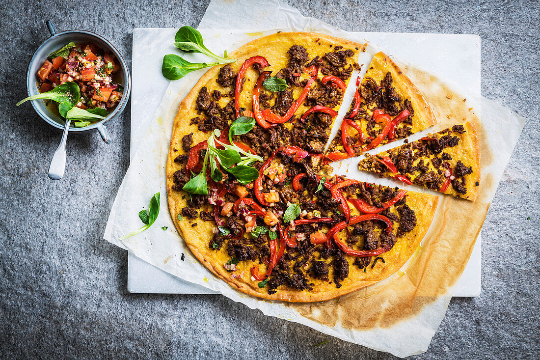 Fladen mit Hackfleisch und Paprika (Orient)