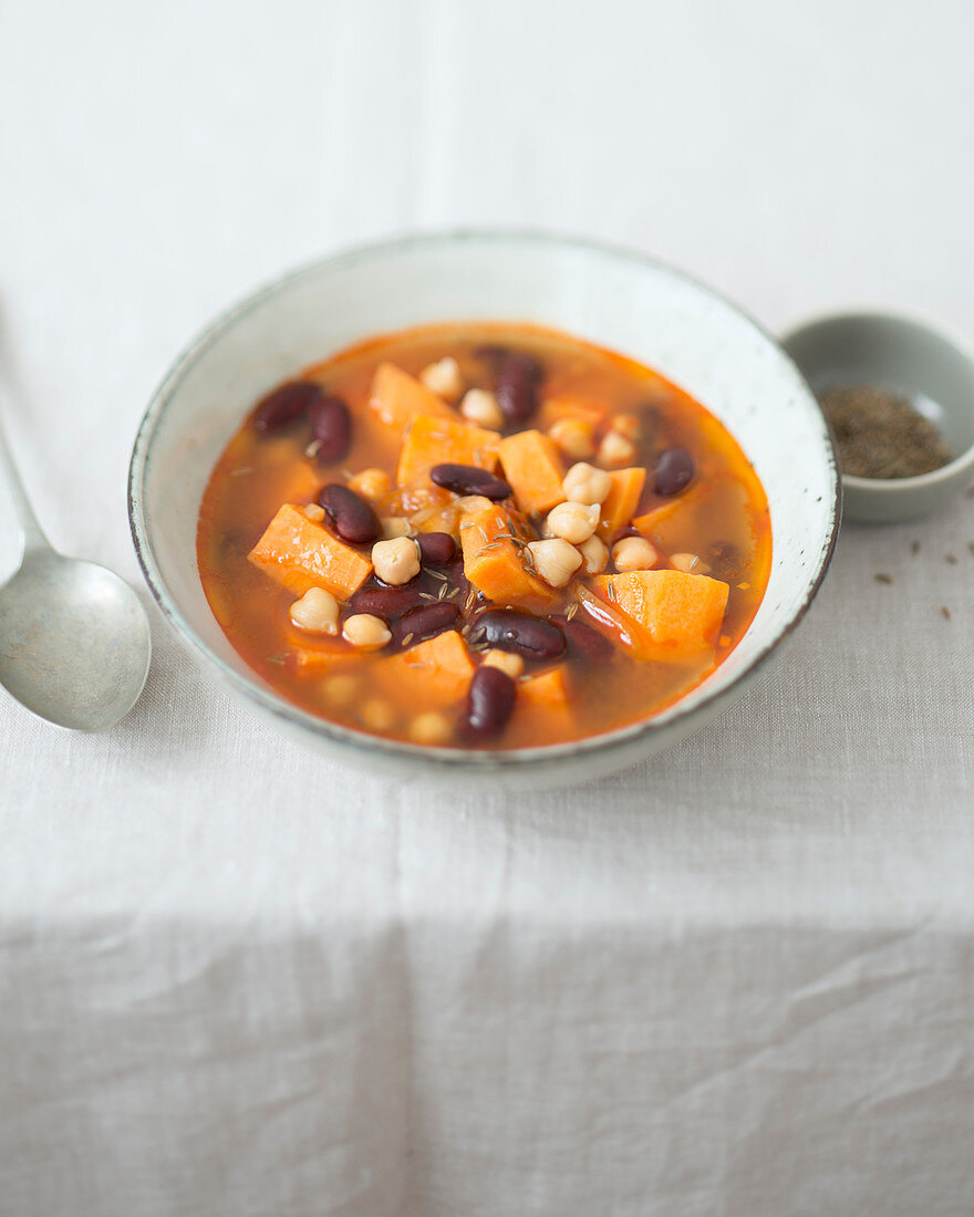 Sweet potato soup with chickpeas and red beans