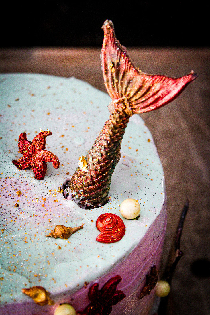 Torte mit Meerjungfrauen-Dekoration