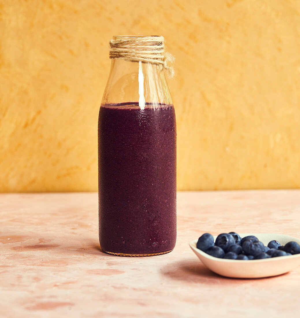 Courgette and blueberry smoothie