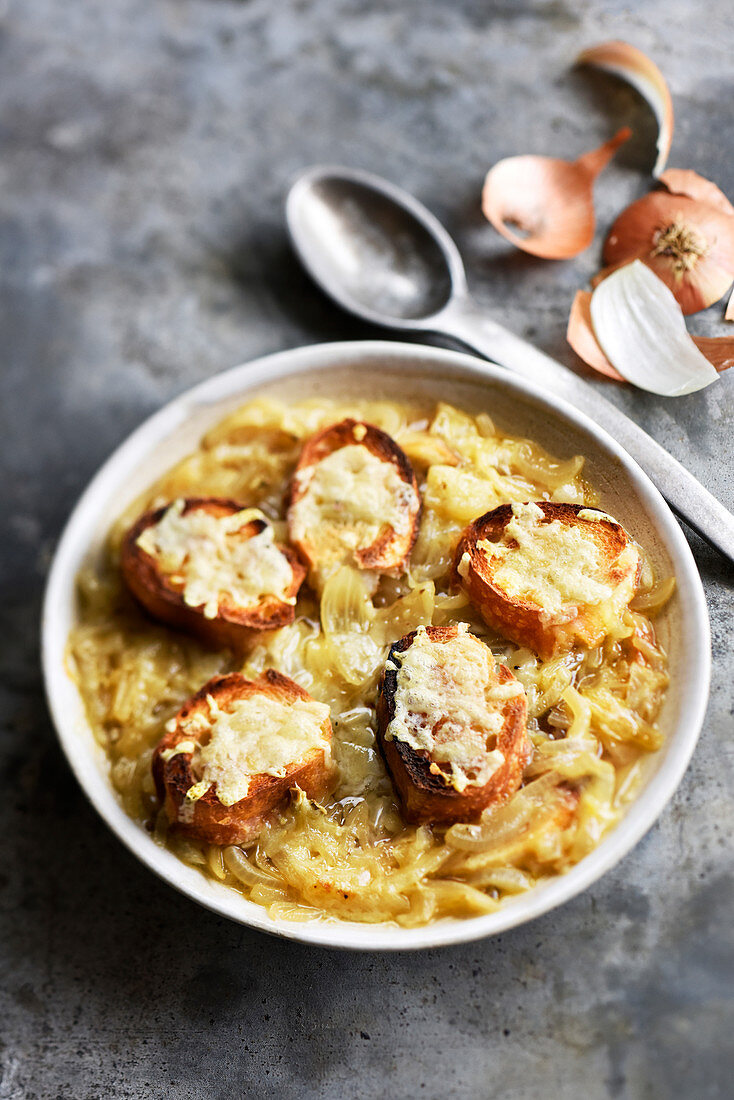 French onion soup with cheese baguette