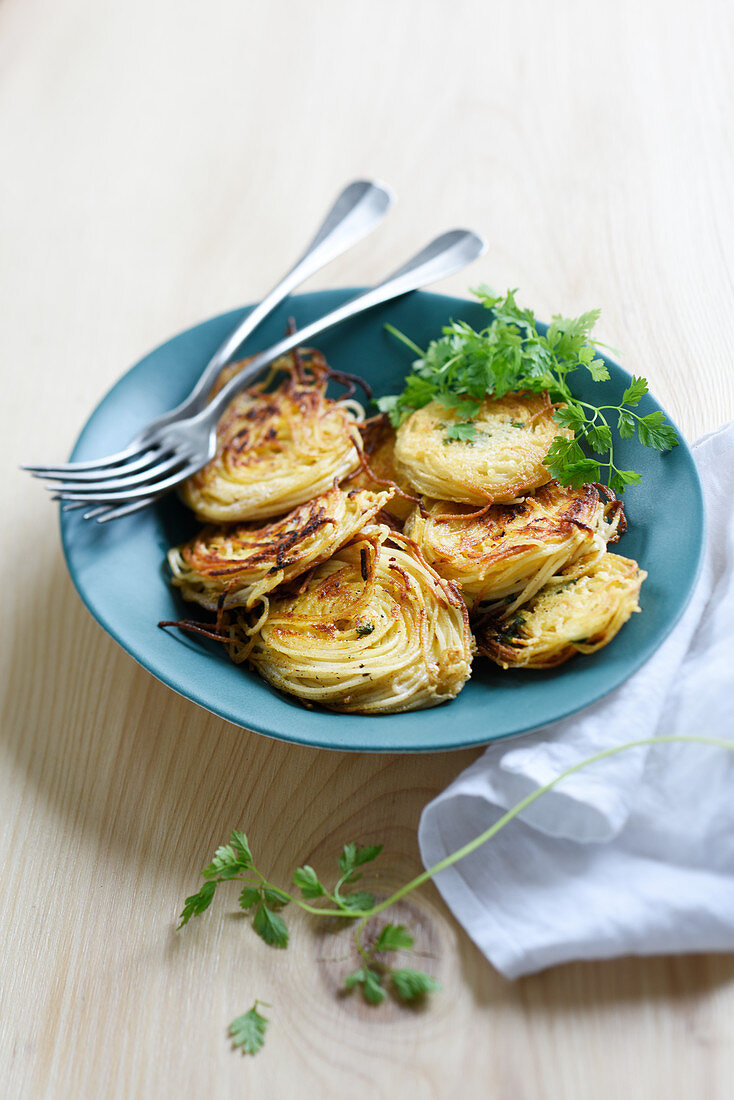 Spaghetti-Puffer mit Käse