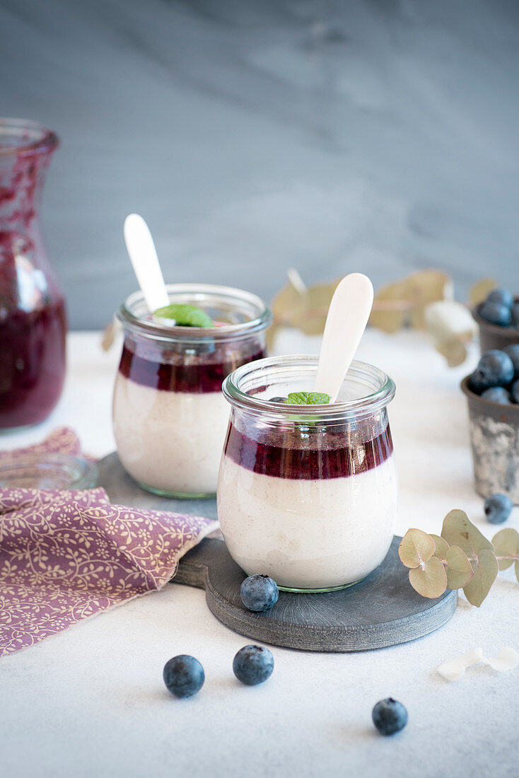 Panna Cotta mit Blaubeeren