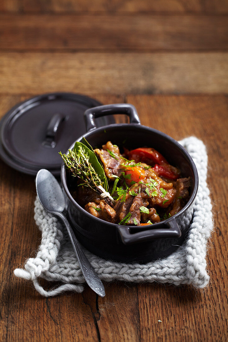 Beef cocotte with red wine and bacon