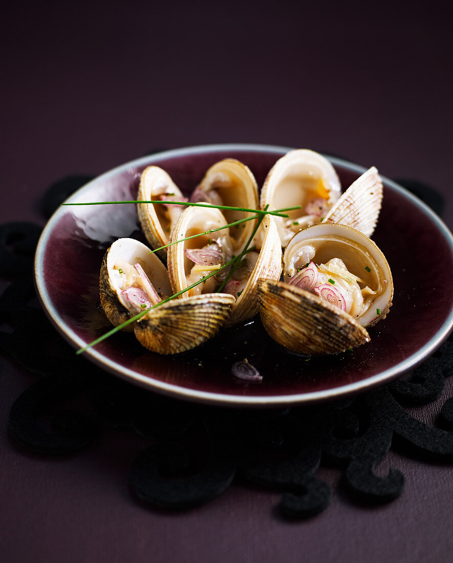Clams in ginger marinade