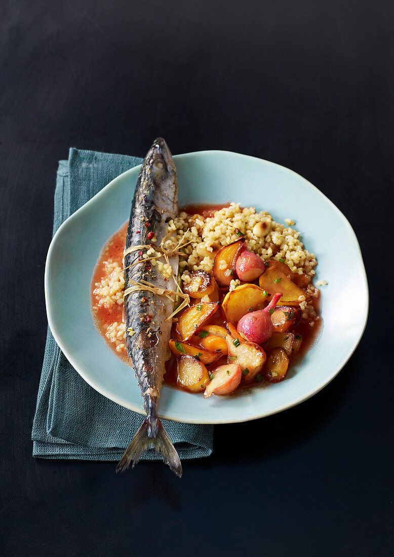 Grilled mackerel with bulgur,pilpil,apples and pink peppercorns