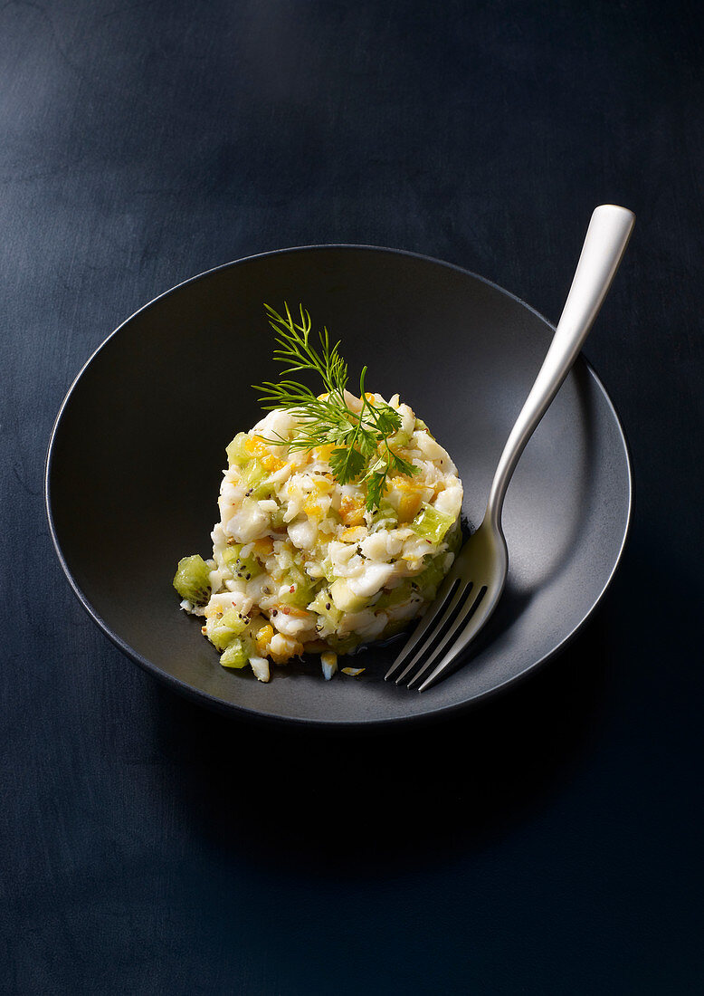 Fischtatar mit exotischen Früchten