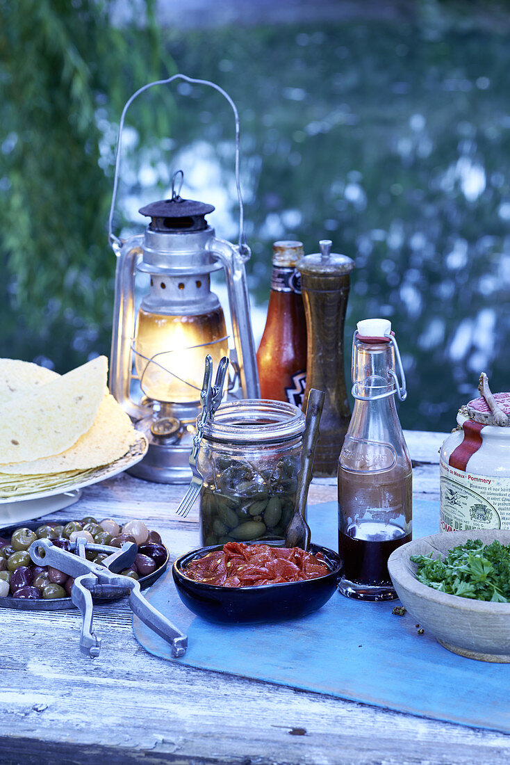 Fajitas table outdoors by water