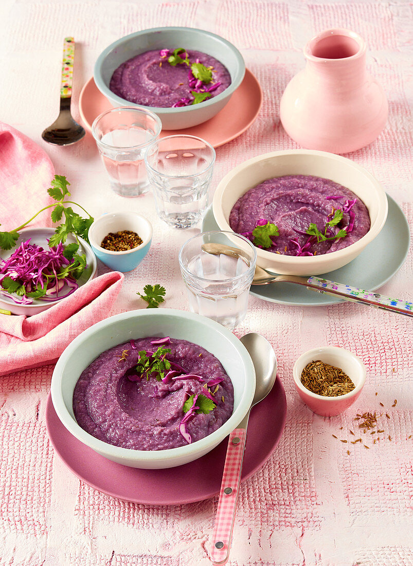 Purple beet pur�e