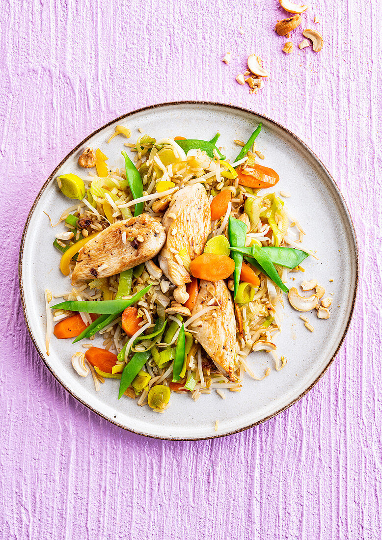 Chicken and crispy vegetable express wok