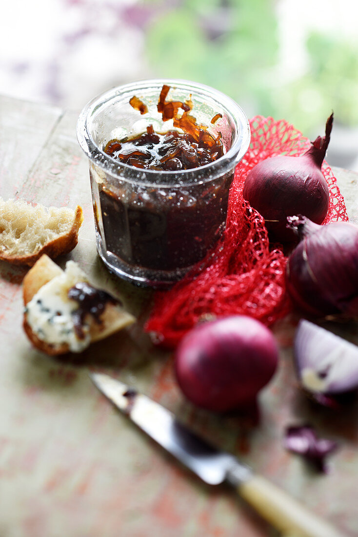 Onion and red wine jam