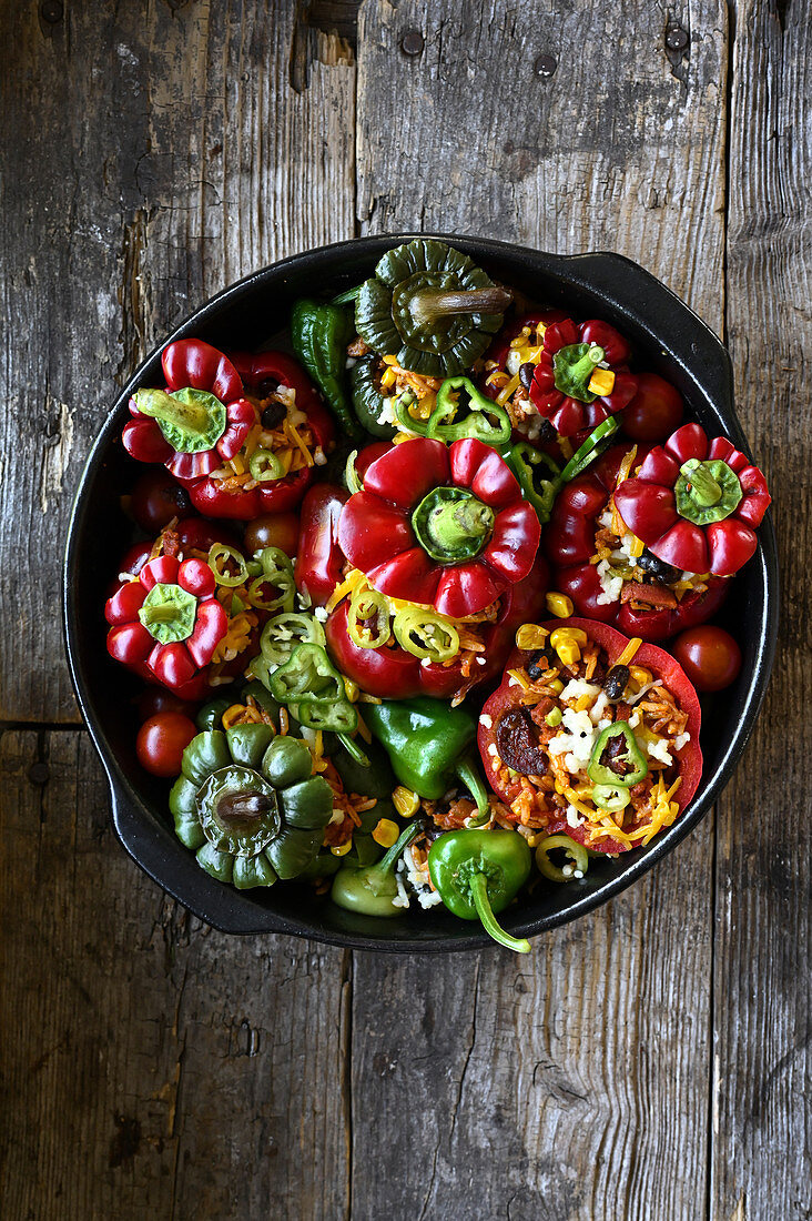 Roasted peppers with rice and vegetables