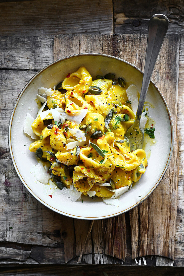 Pasta with roasted pumpkin